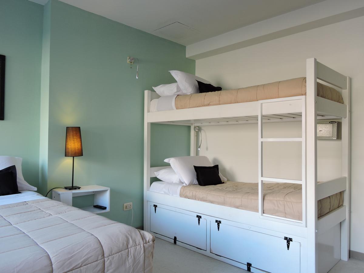 Hostel & Suites Del Rio Colonia del Sacramento Extérieur photo